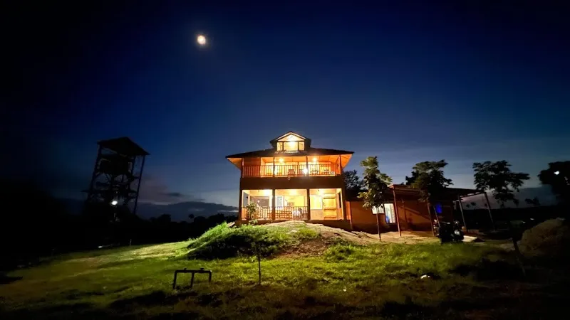 Dhumbi Home Stay