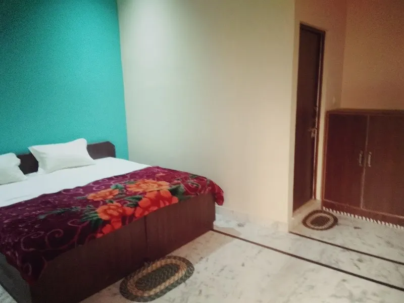 Lifeline Home Stay - Best HomeStay In Agra