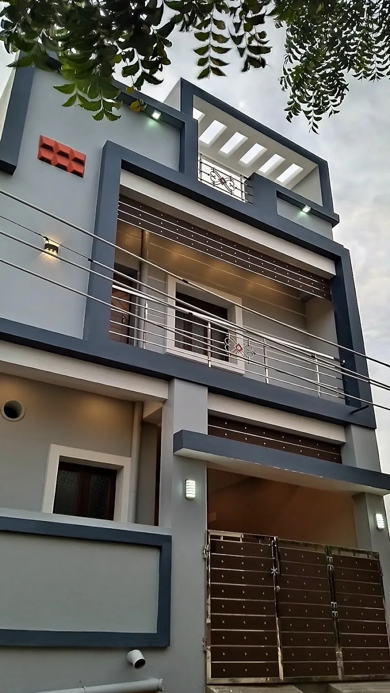 Urban White Villa homestay