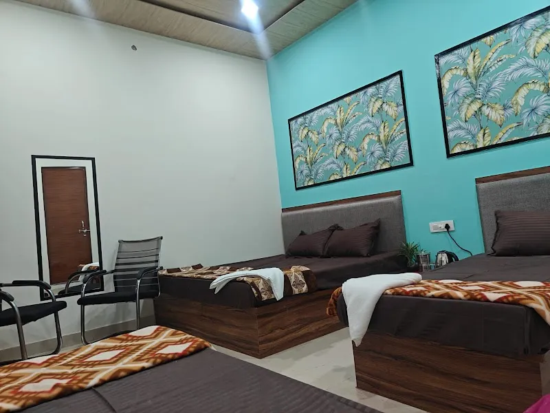 Hari sharnam home stay