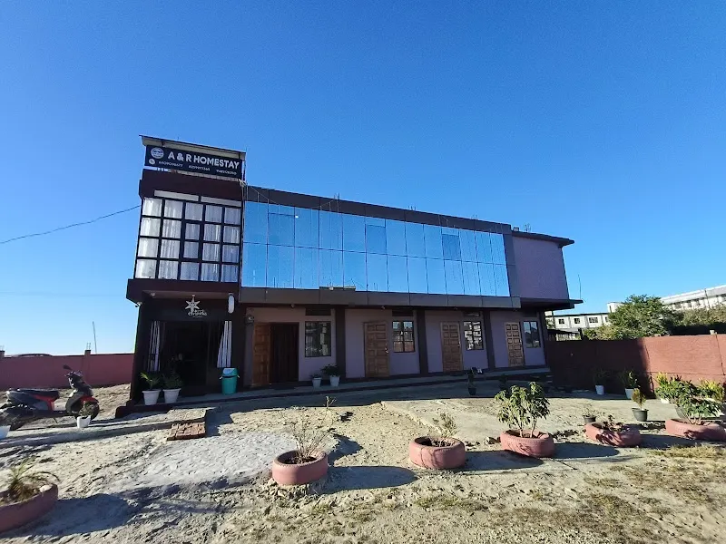 A & R Homestay