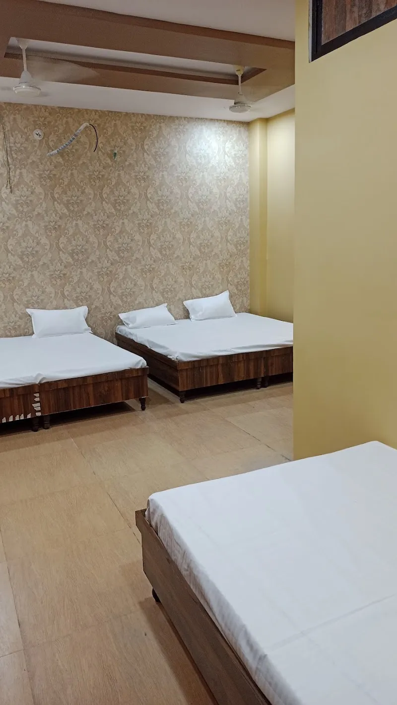 Padharo Sa Home Stay