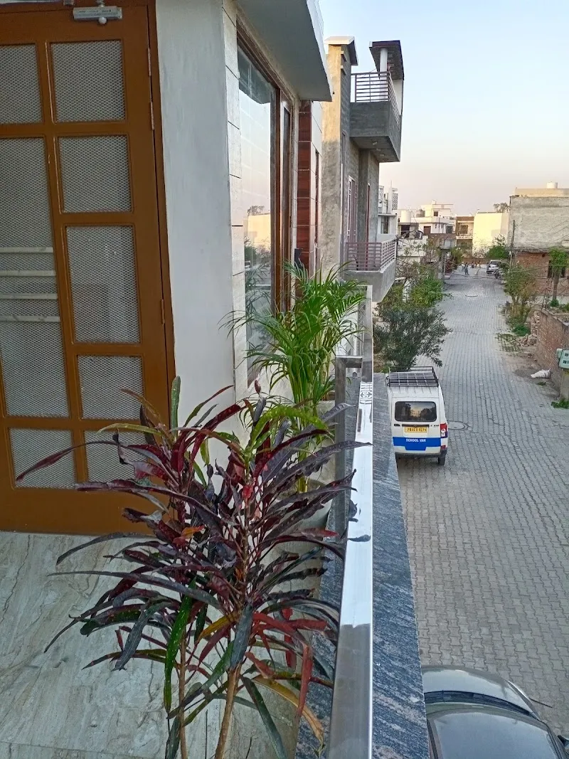 Royal home stay