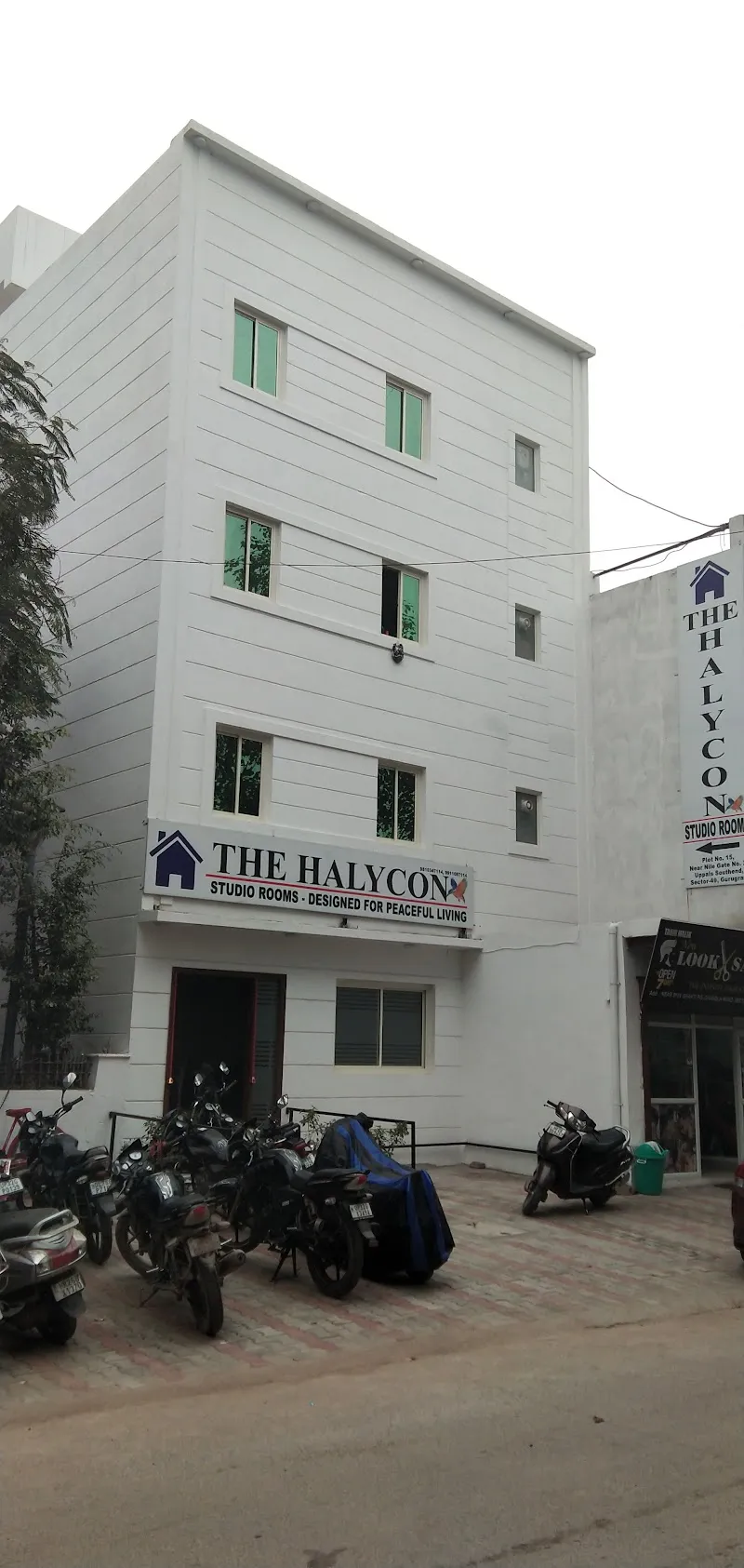 THE HALYCON HOMES Apartments