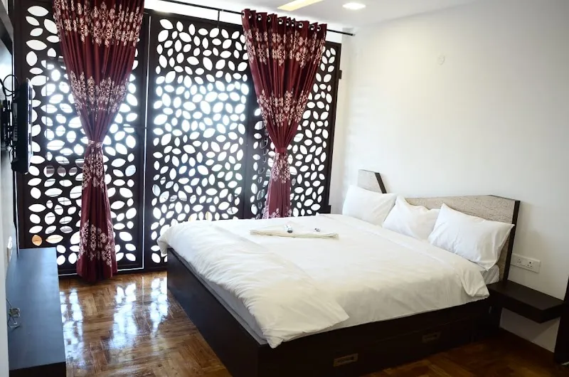 Crescent Home Stay