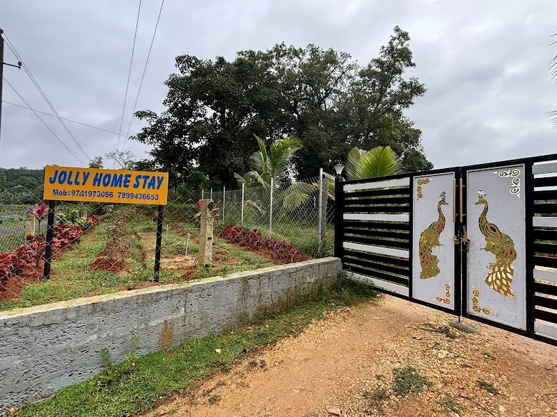 Jolly Homestay